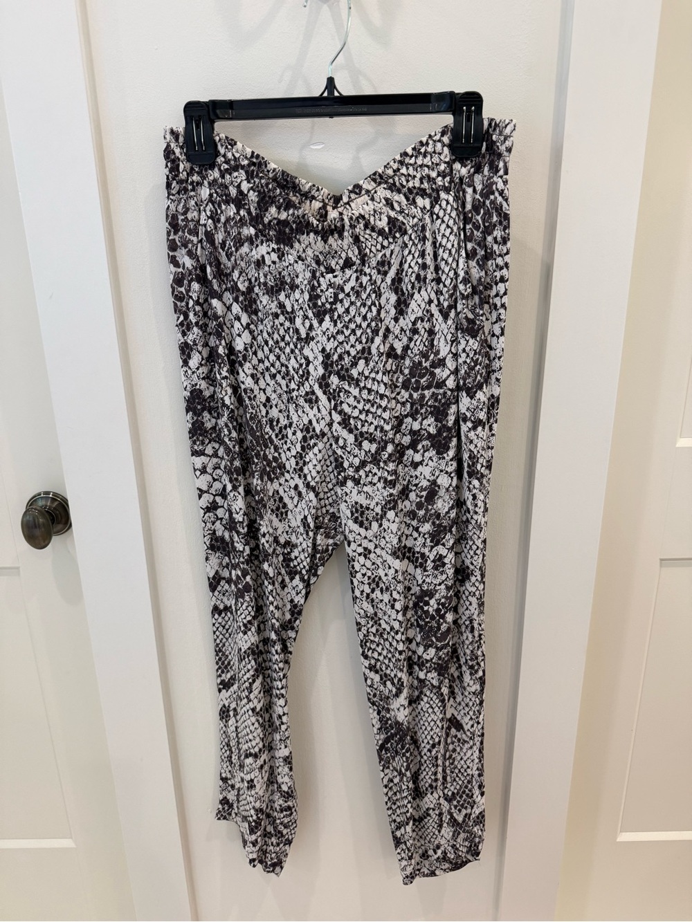 Lavender Brown brown & White Snake-Print